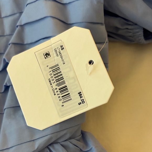 Altar’d State Blue Puff Sleeve CropTop - Picture 3 of 6